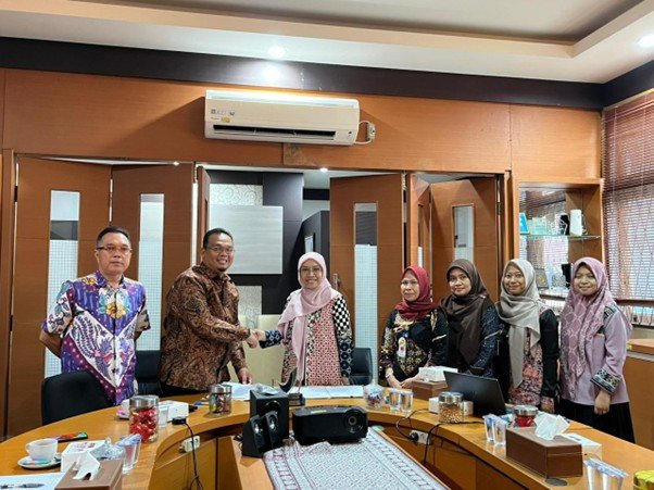 KPID Sumatra Selatan dan Balai Besar POM Palembang Menandatangani MOU untuk Perkuat Pengawasan Iklan Obat dan Makanan di Media Penyiaran